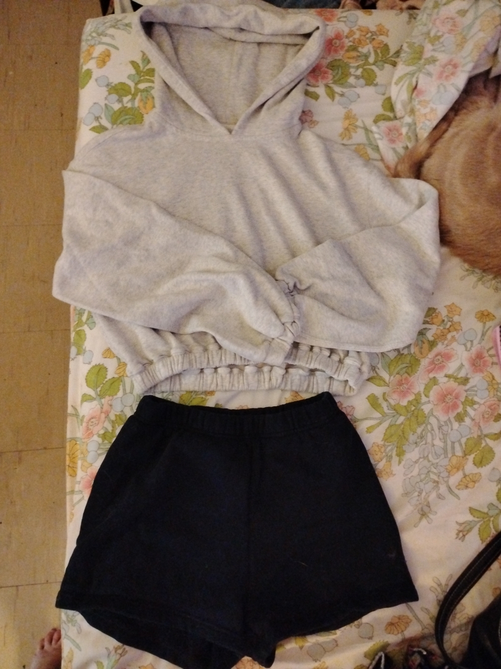 TNA Black Women's Athletic Shorts W/ Grey A&F cropped Sweater.